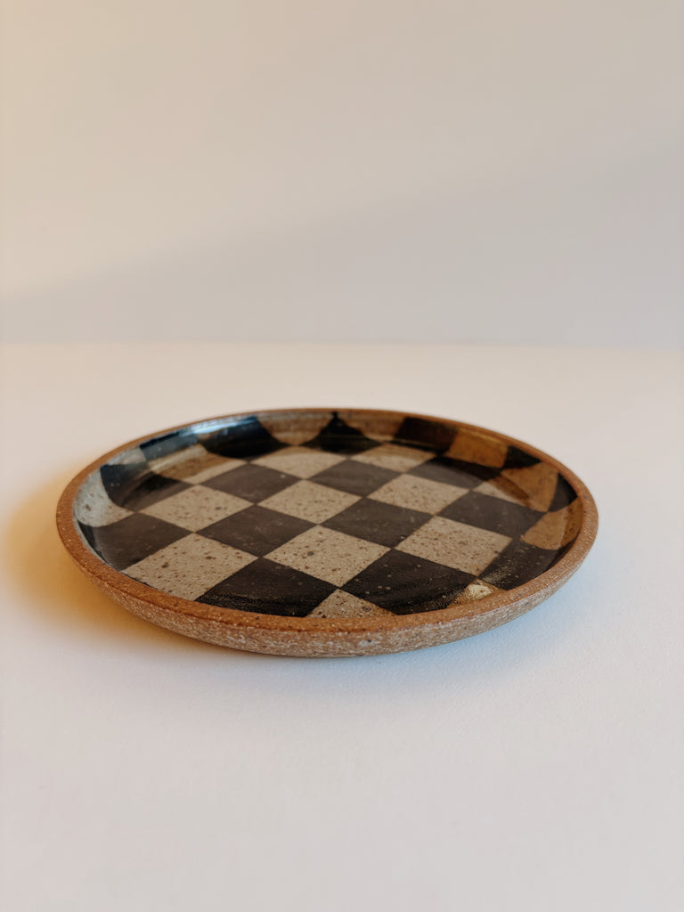 LH Ceramics - Checkered Plate