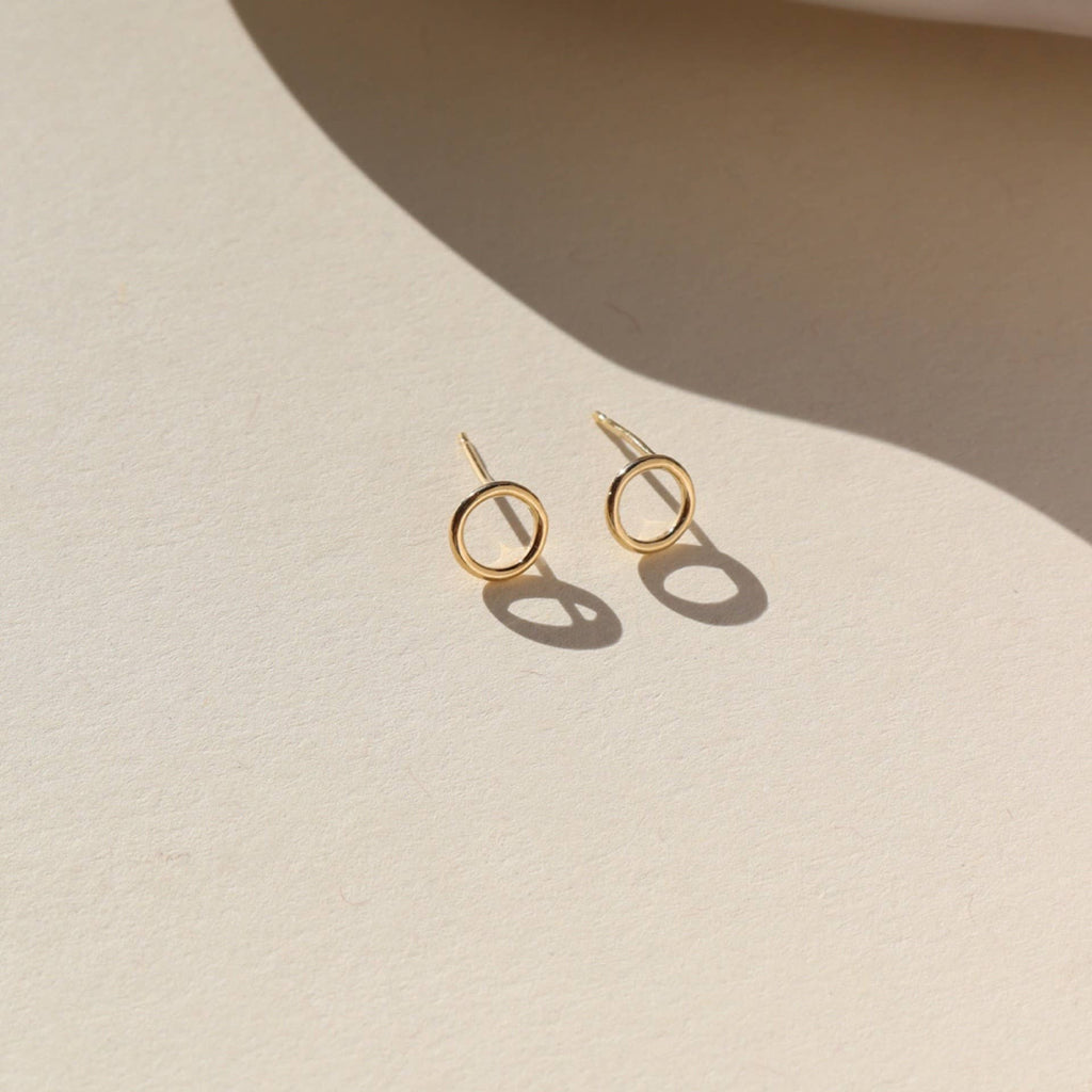 Token Jewelry - Zero Stud Earrings in 14k Gold Fill