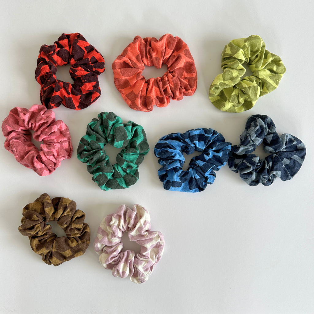 Jenny Pennywood - Zero Waste Scrunchie - Midnight & Periwinkle