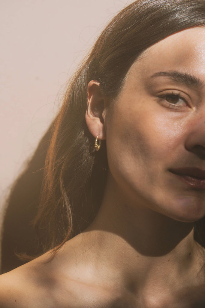 Mountainside Jewelry - Parma Earrings: Gold