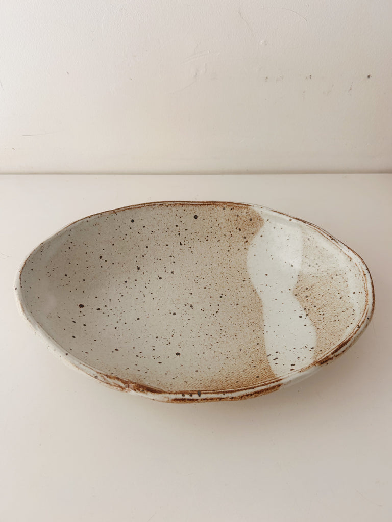 Colleen Hennessey - Oval Bowl, Glossy White / Grey, C