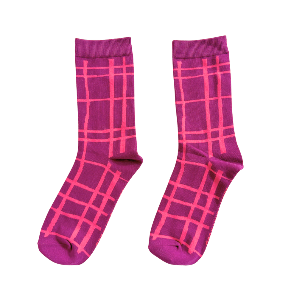 Jenny Pennywood - Crew Socks - Darby in Magenta & Hot Pink
