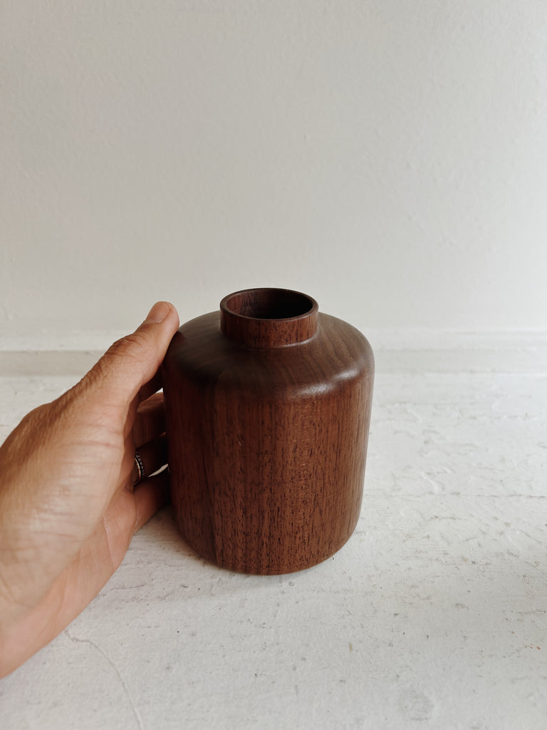 Hanna Dausch - Mini Vase, Walnut
