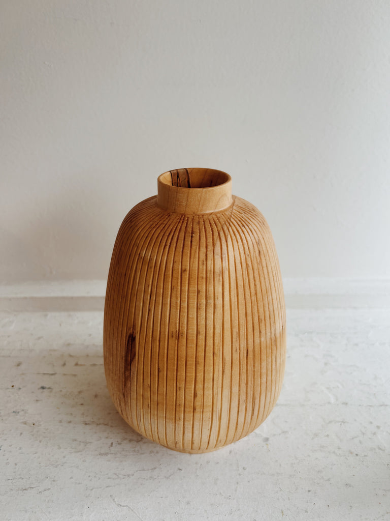Hanna Dausch - Lantern Vase, Ambrosia Maple
