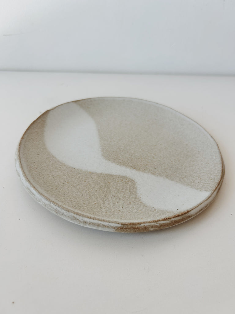 Colleen Hennessey - Toast Plate, Matte White / Grey, D