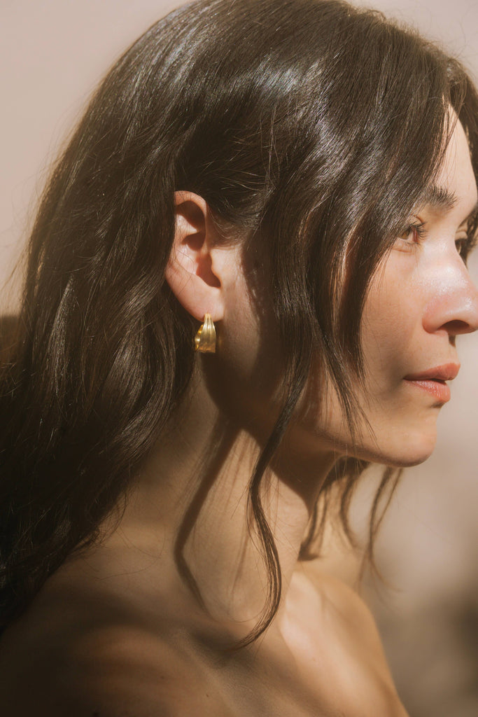 Mountainside Jewelry - Vena Earrings: Gold