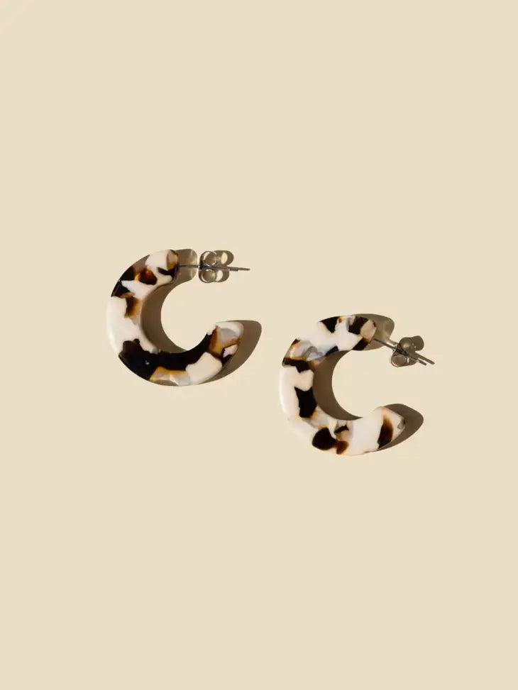 NAT + NOOR - Ray | Hoop Earrings | Medium Size | Assorted: Tiger Green