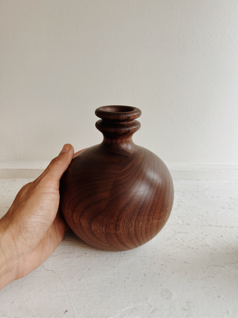 Hanna Dausch - Round Vase, Walnut