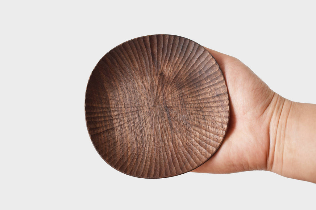 Senser Woodcraft - Black walnut Hand-carved flower plate