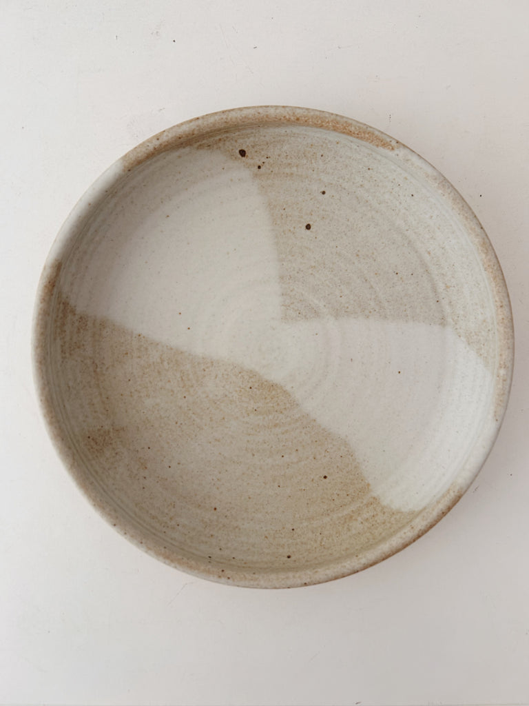 Colleen Hennessey - Shallow Dinner Bowl, Matte White / Grey, B