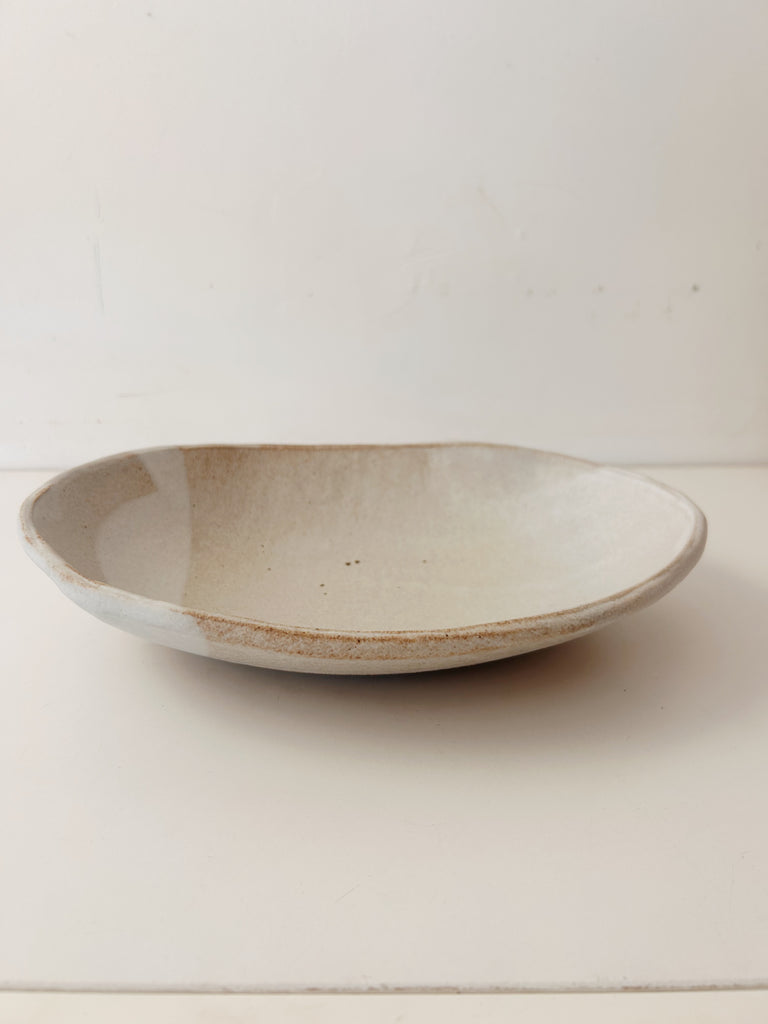 Colleen Hennessey - Oval Bowl, Matte White / Grey, D