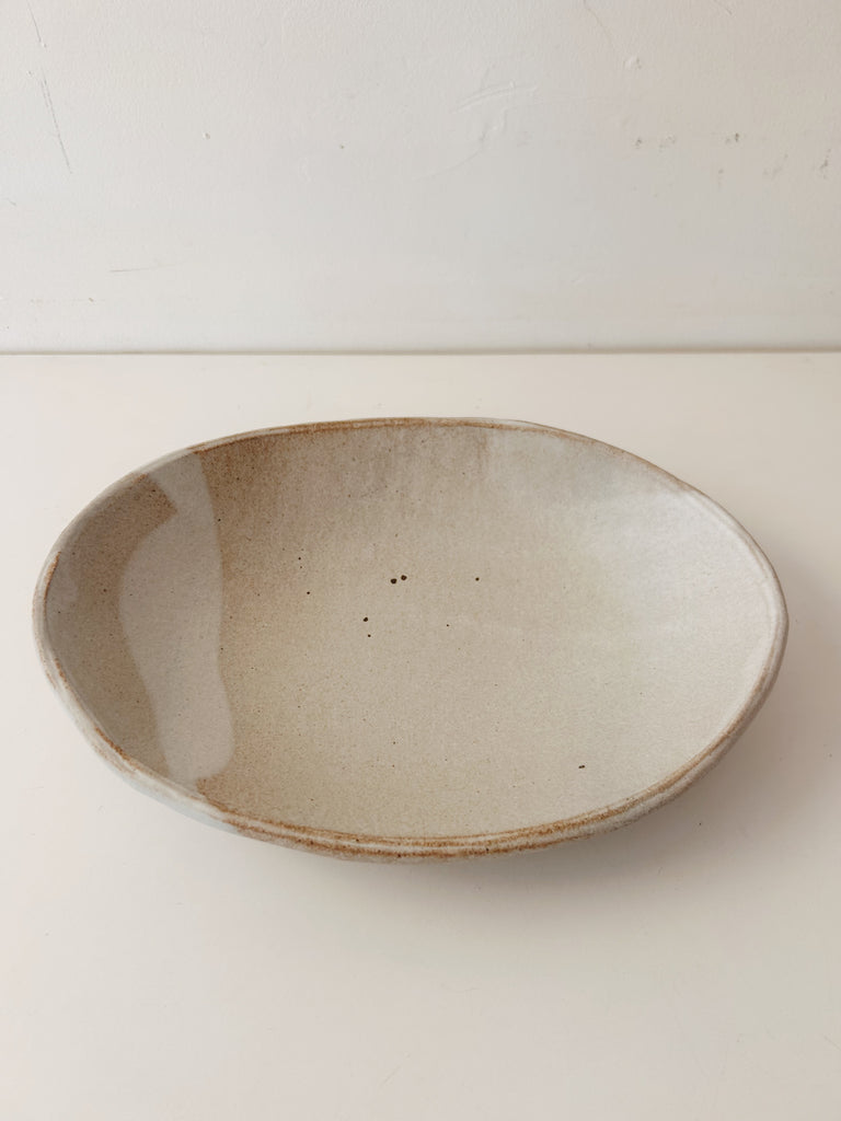 Colleen Hennessey - Oval Bowl, Matte White / Grey, D