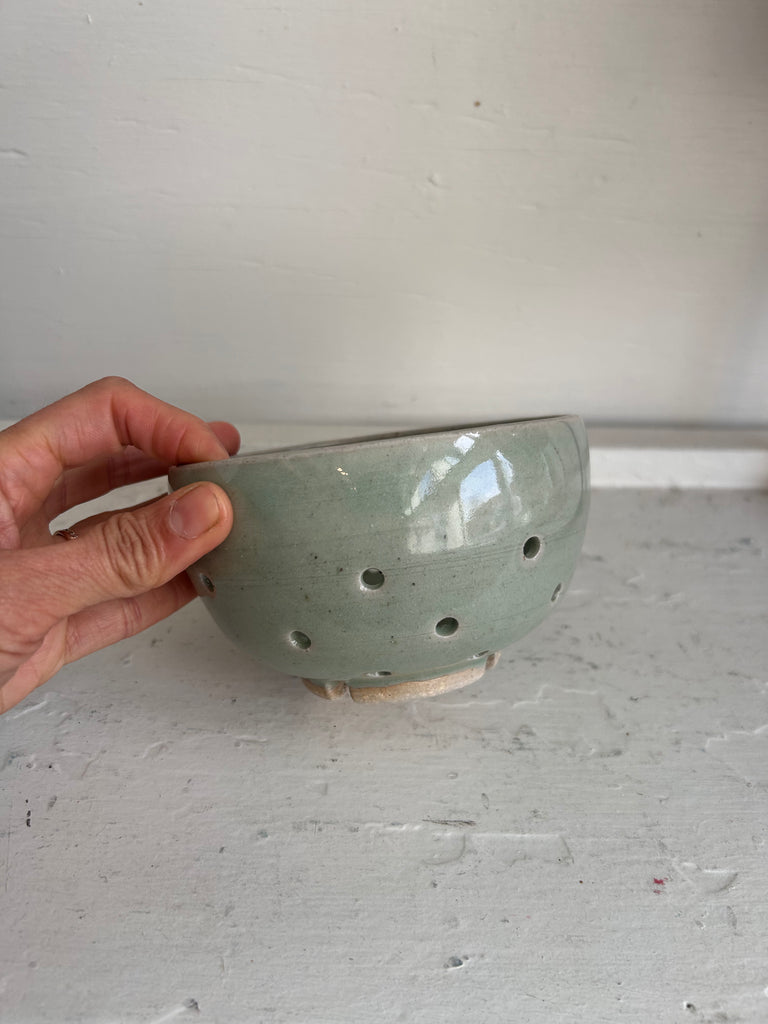 Clay Vessels - Ceramic Berry Bowl (Green)