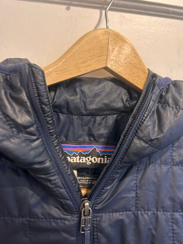 LOOP - Patagonia Nano Puff Hoodie in Navy (#293)