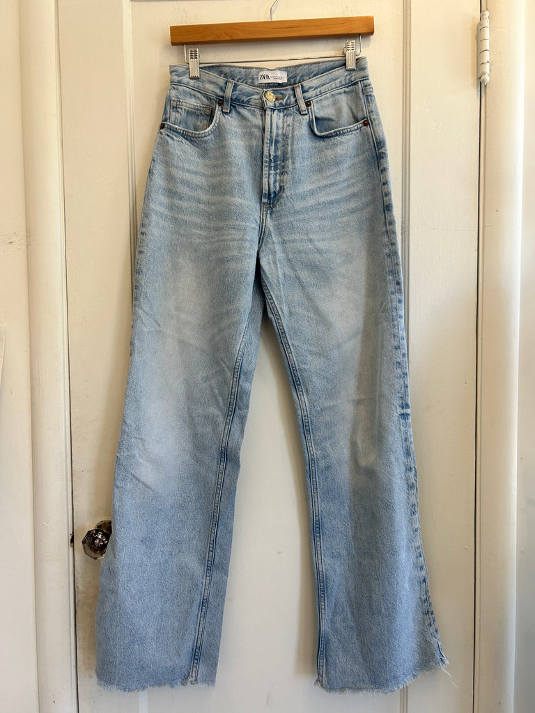 LOOP - Zara High Wasted Jeans (#122)