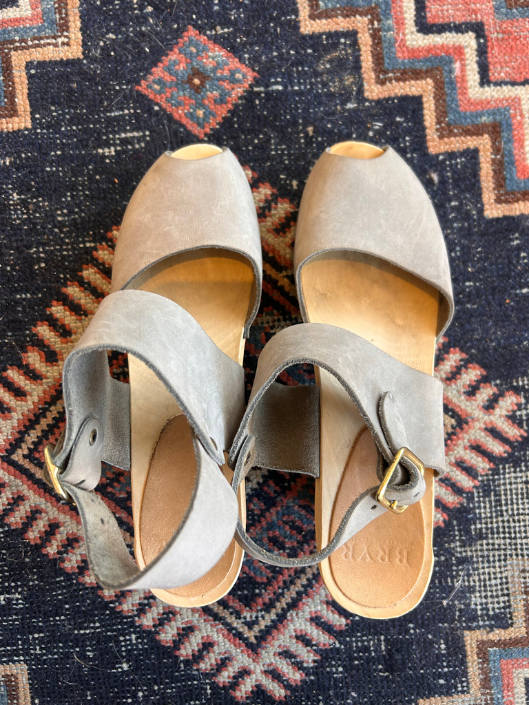 LOOP - BRYR Miranda Peep Toe Clogs (#137)