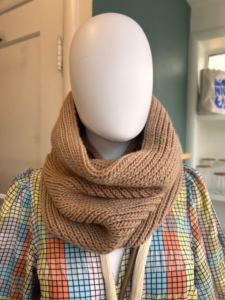 LOOP - Han Starnes Cowl (#227)