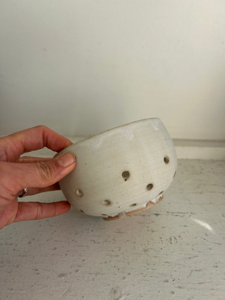 Clay Vessels - Ceramic Berry Bowl (White)