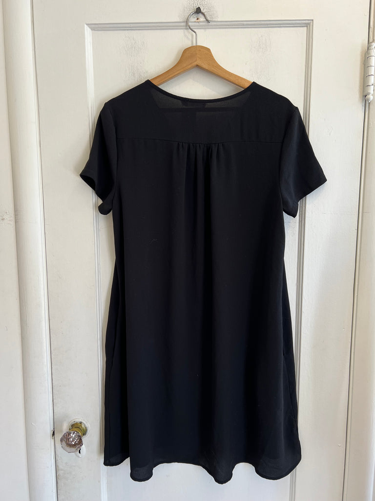 LOOP - Lush Black Dress (#1)