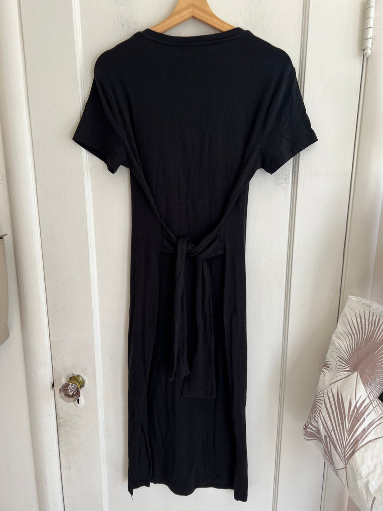 LOOP  -  Amour Vert Black Dress (#26)