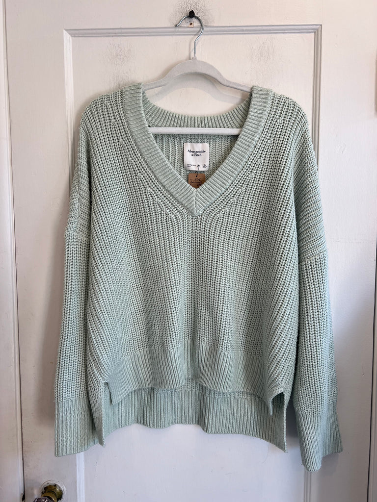 LOOP  -  Abercrombie Knit Sweater (#348)