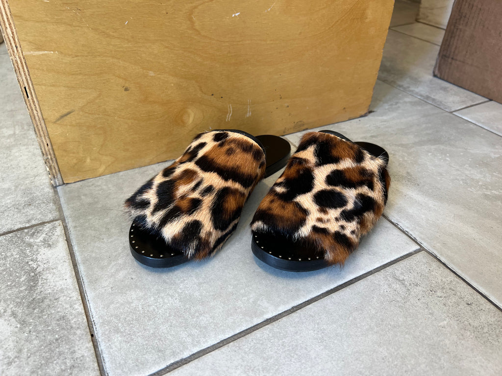 LOOP - Freda Salvador Cheetah Print Slides (#218)