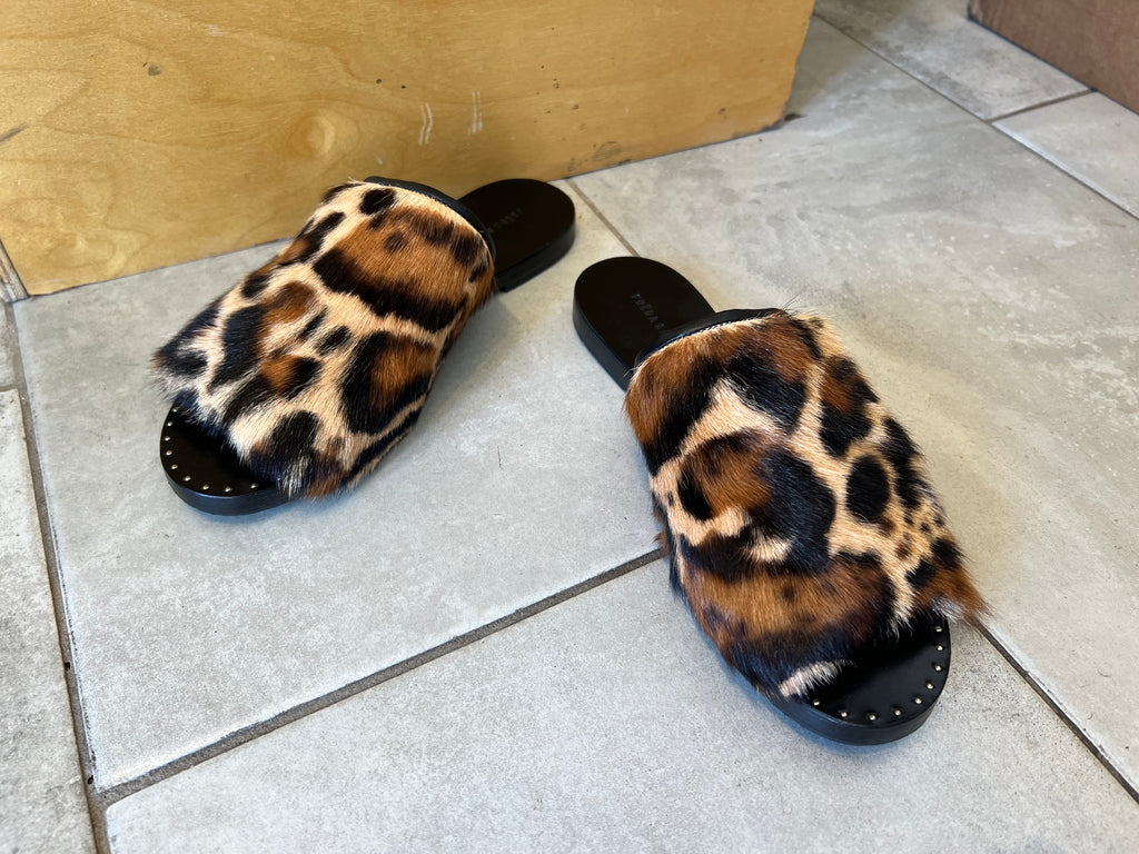 LOOP - Freda Salvador Cheetah Print Slides (#218)