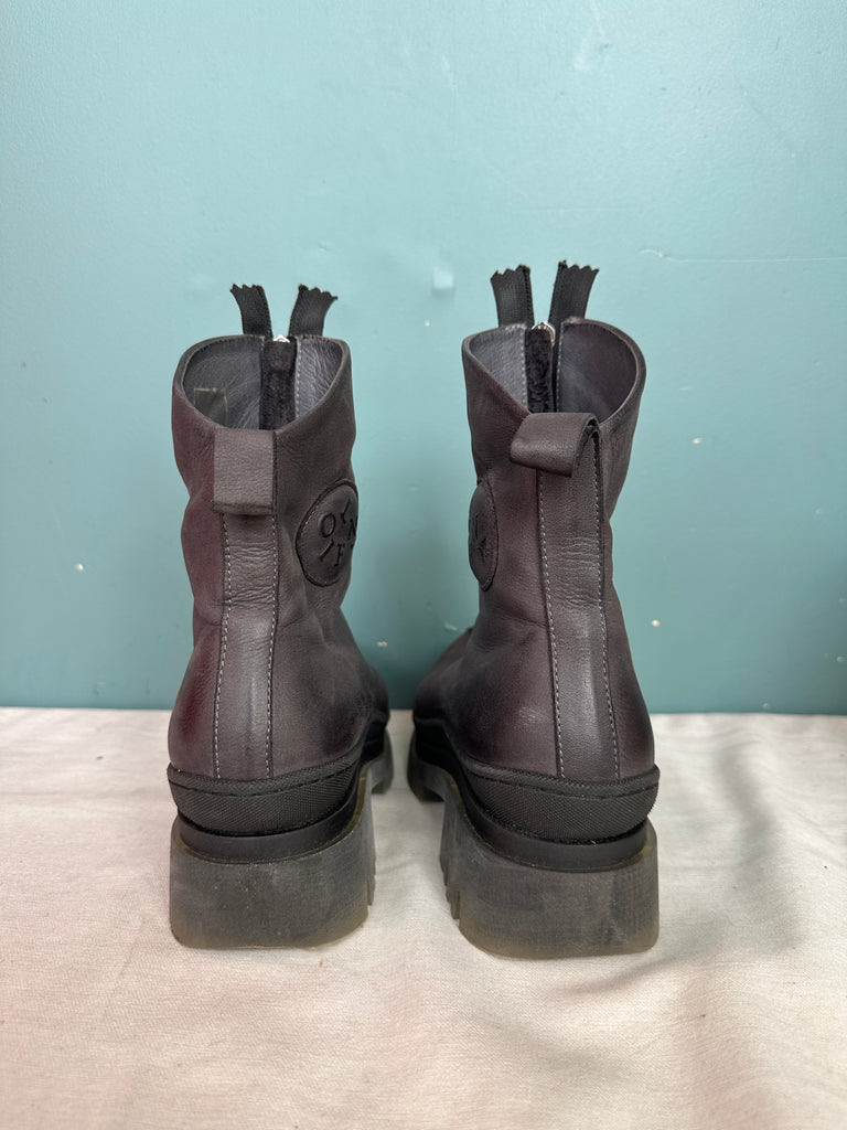 LOOP - Lofina Zipper Front Boots (#21)