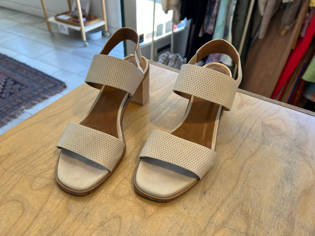 LOOP - Coclico Heels (#149)