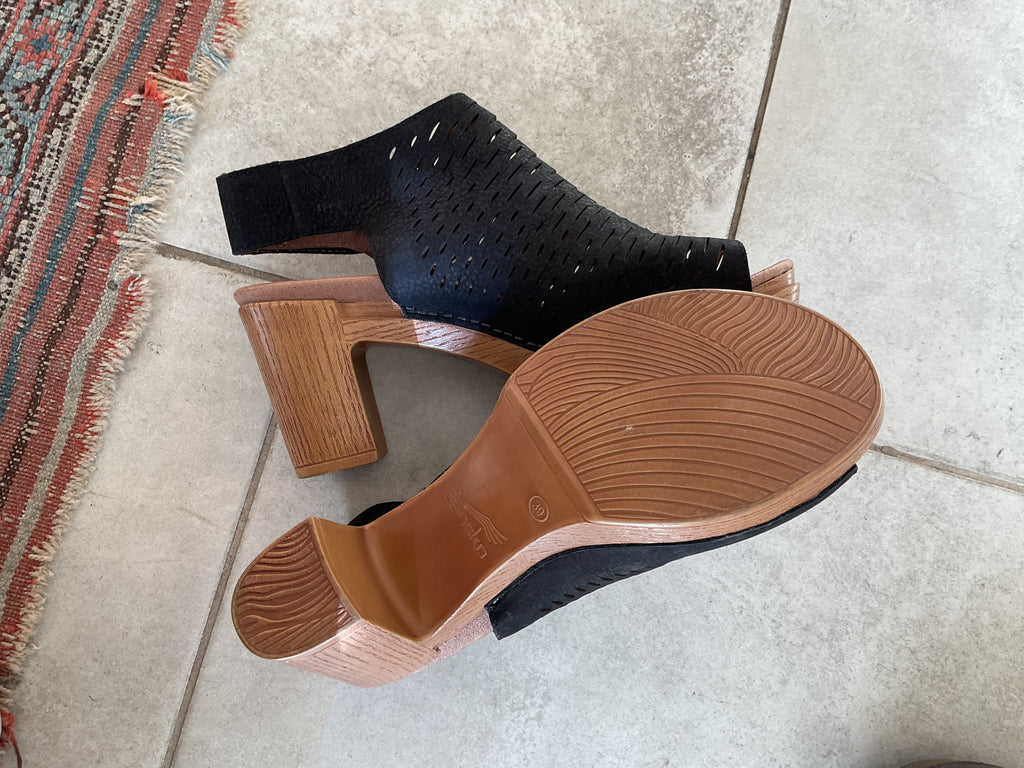 LOOP - Dansko Blockheel Sandal (#353)