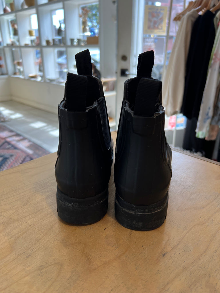 LOOP - Everlane Rain Boots (#404)