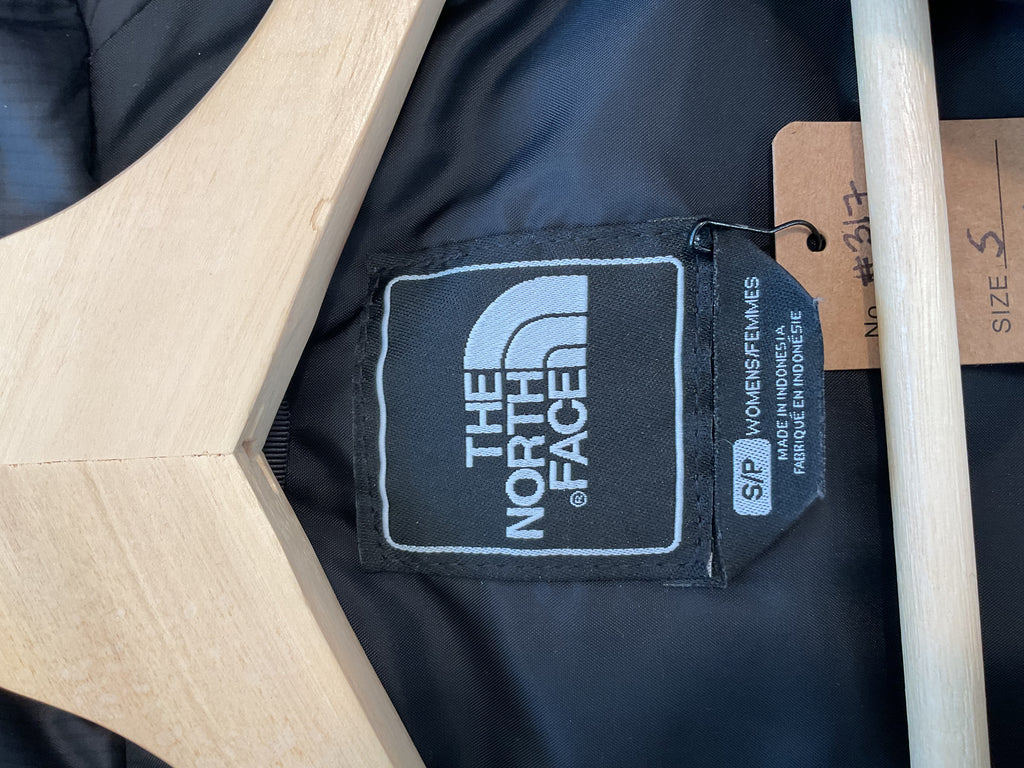 LOOP  - The North Face Black Jacket (#317)