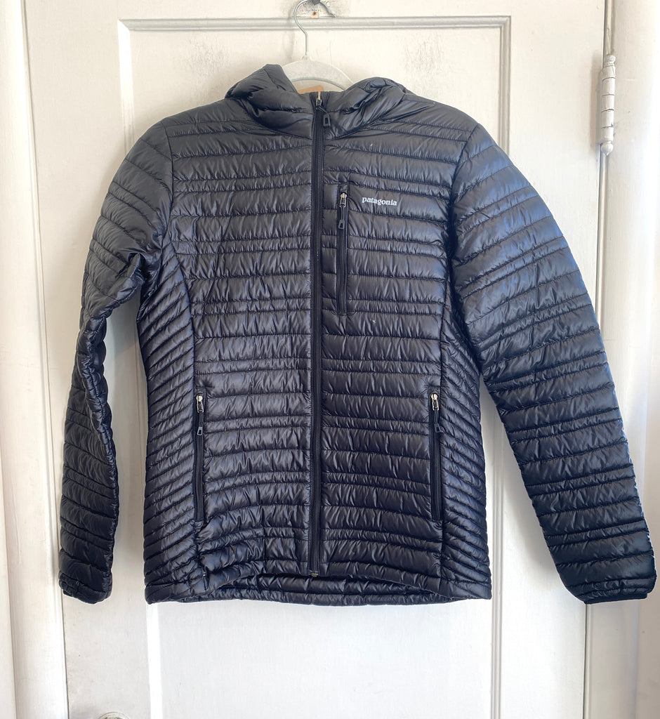 LOOP  -  Patagonia Hooded Puffer Jacket (#274)