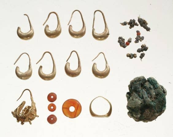 Mountainside Jewelry - Susa Hoops: Sterling Silver