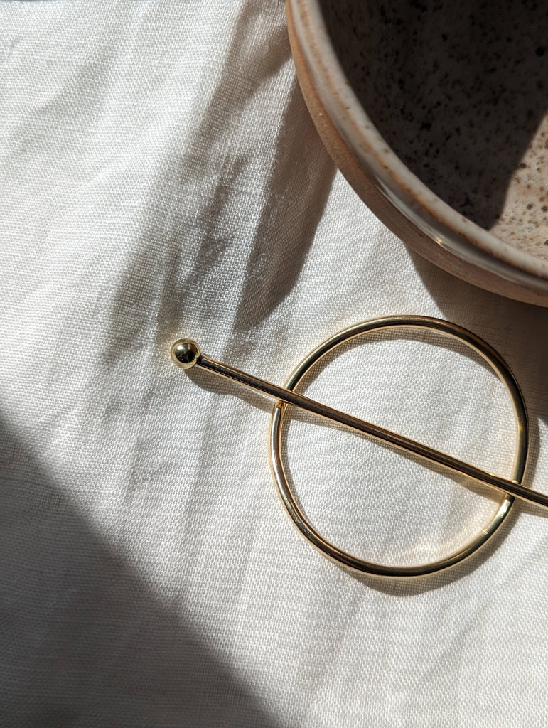 Vanderzee - Circle Hairpin: Sphere / Smooth