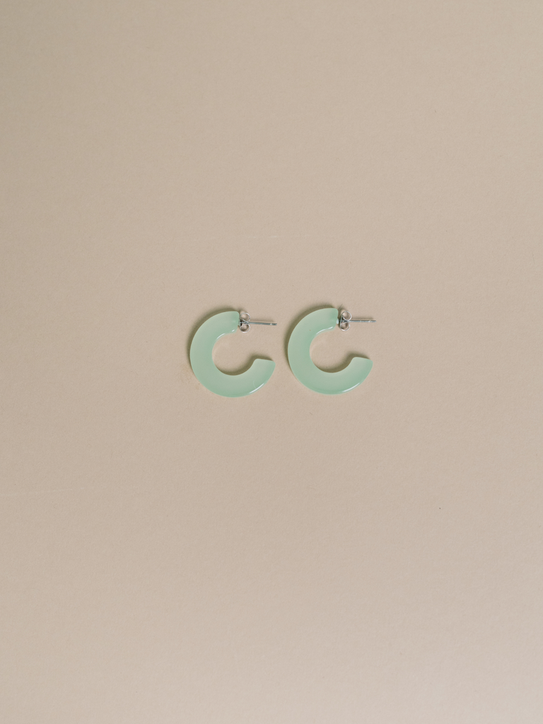 NAT + NOOR - Ray | Hoop Earrings | Medium Size | Assorted: Tiger Green