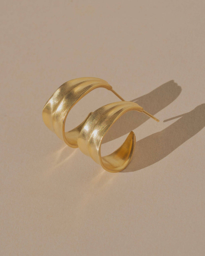 Mountainside Jewelry - Vena Earrings: Gold