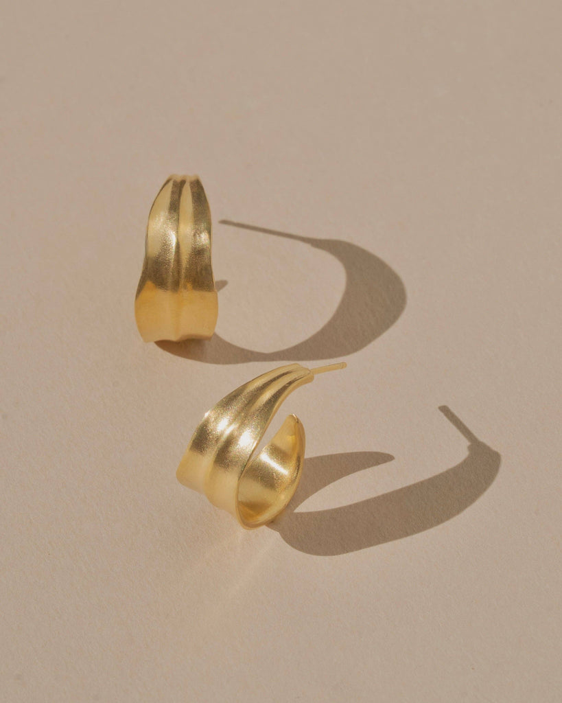 Mountainside Jewelry - Vena Earrings: Gold