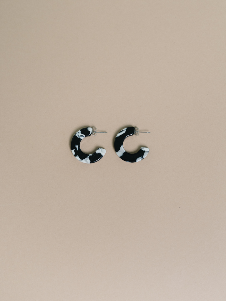NAT + NOOR - Ray | Hoop Earrings | Medium Size | Assorted: Maple