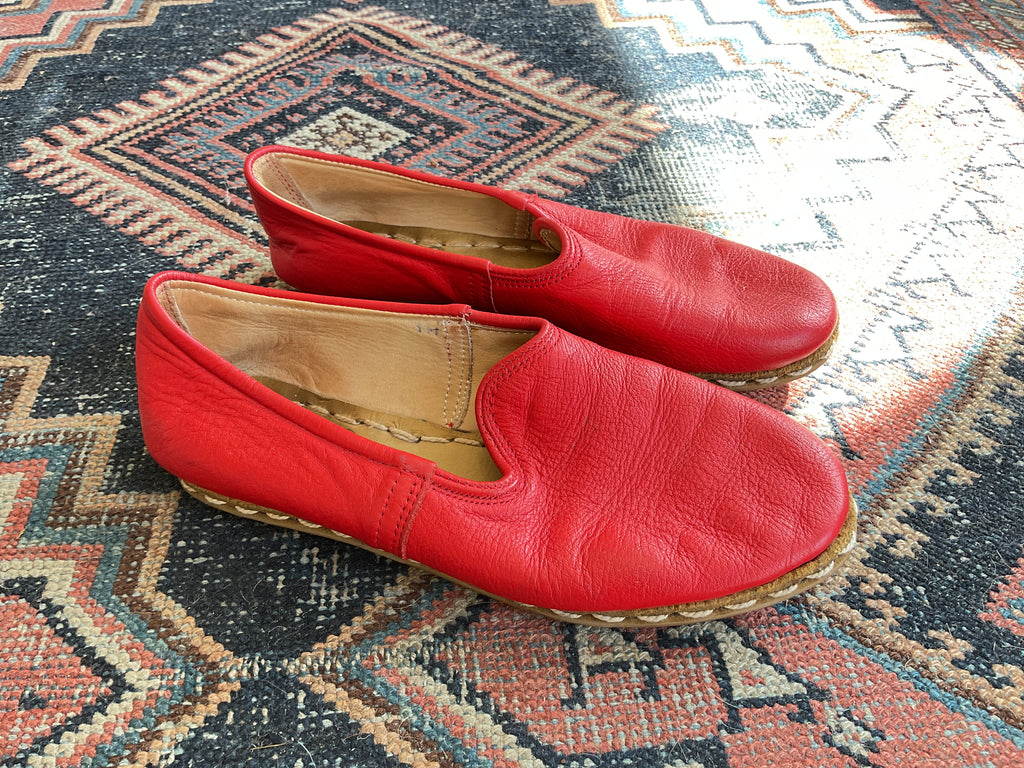 LOOP - Sabah Shoes, Red (#1)