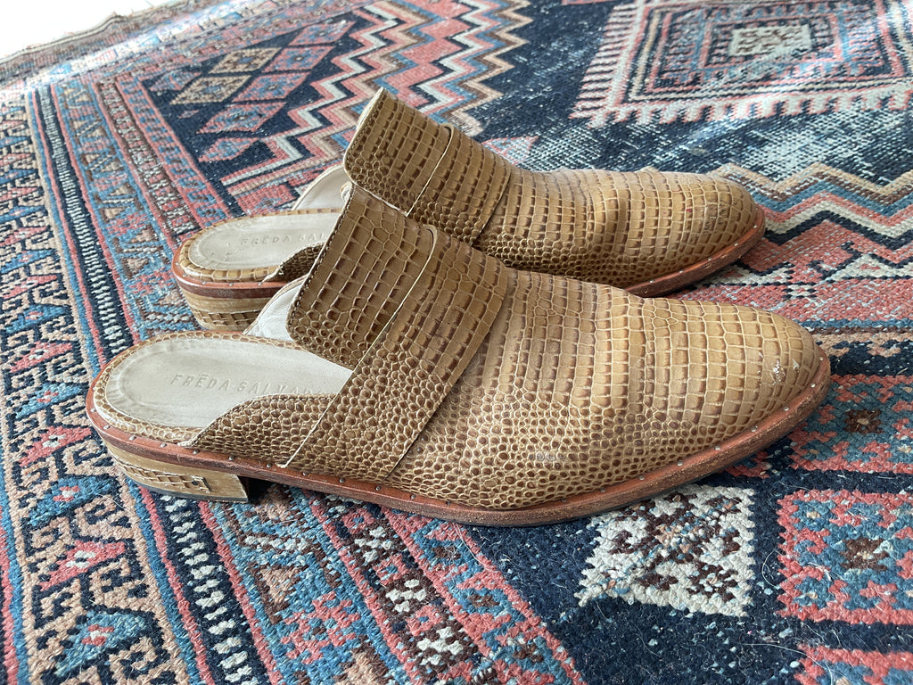 LOOP - Freda Salvador Mules Sz 11 (#360)