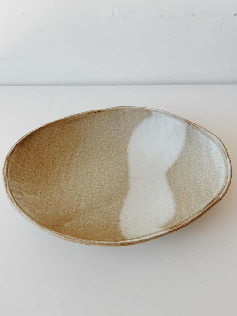 Colleen Hennessey - Oval Bowl, Matte White / Grey, C